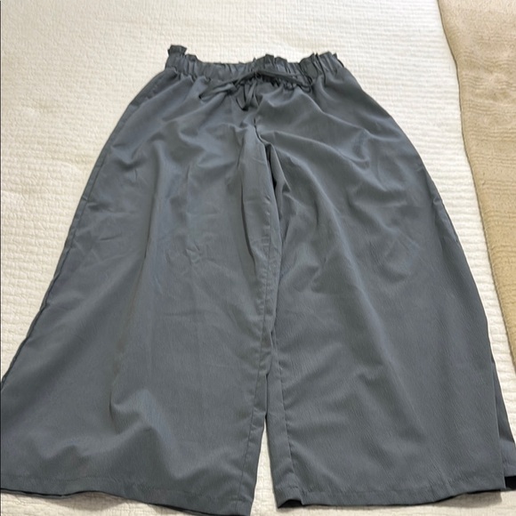 GRAY Trousers - Picture 2 of 4